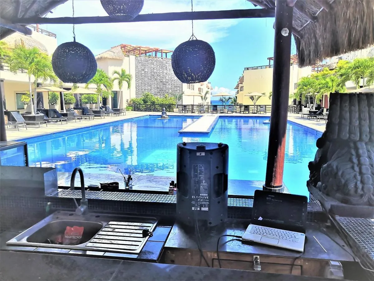 Aldea Thai Condo 신데 델 카르멘