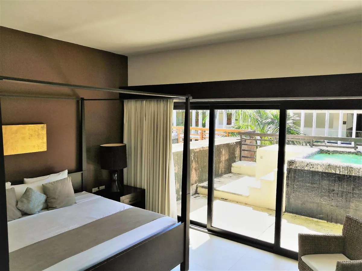 Aldea Thai Condo 신데 델 카르멘 아파트